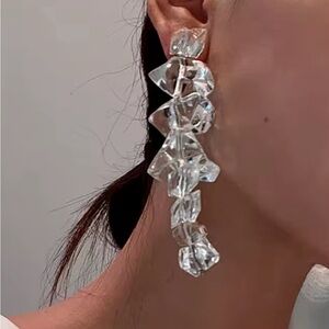 Anthropologie Earrings Crystal Clear Lucite Dangle Drop Chandelier JA24